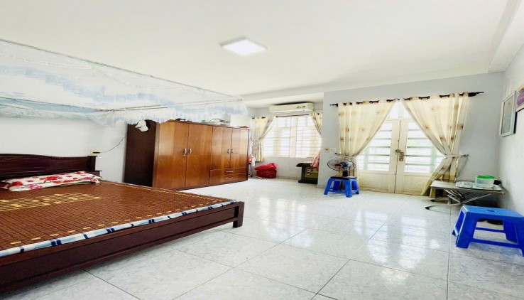 Bán nhà Quận 12, Nhà đẹp 3 tầng 104m2, KV Trung Tâm, Mặt tiền Trương Thị Hoa Q12, Nhỉnh 9 Tỷ, Còn Thương lượng